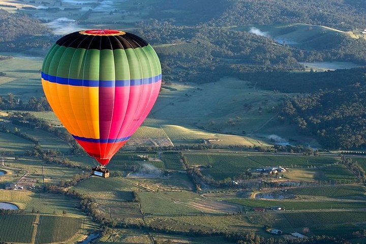 Yarra Valley Balloon Flight at Sunrise Melbourne